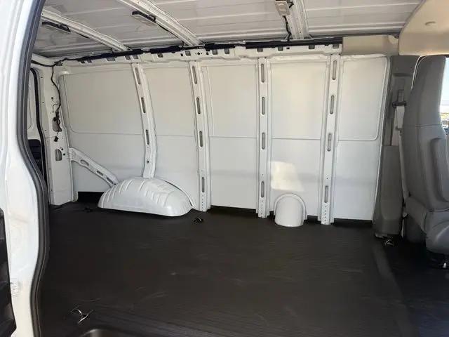 2025 Chevrolet Express Cargo Van RWD 2500 Regular Wheelbase WT