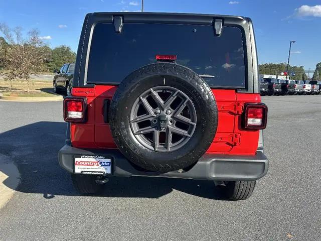 2025 Jeep Wrangler 4-Door Summit 4x4