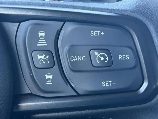 2025 Jeep Wrangler 4-Door Summit 4x4