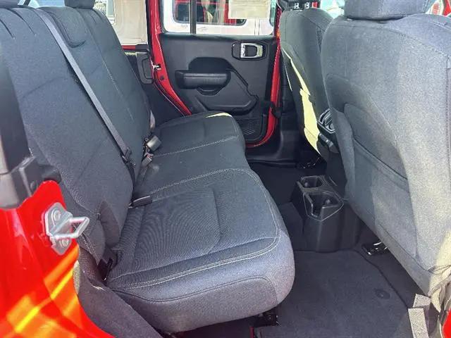 2025 Jeep Wrangler 4-Door Summit 4x4