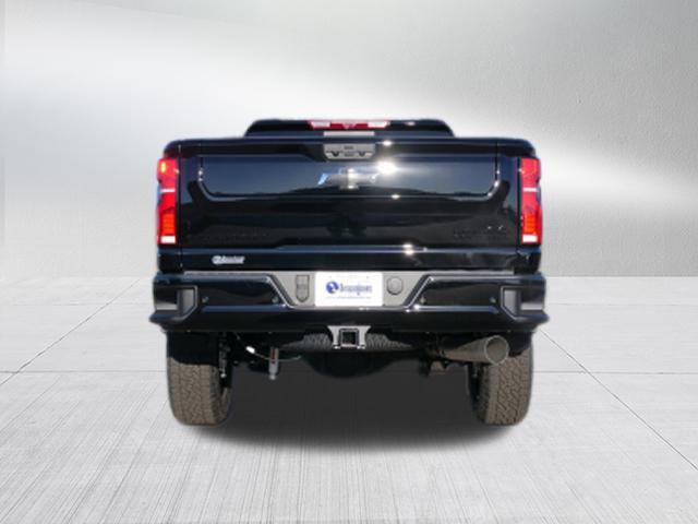 2026 Chevrolet Silverado 2500HD Crew Cab, Standard Bed, High Country, 4WD