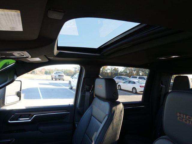 2026 Chevrolet Silverado 2500HD Crew Cab, Standard Bed, High Country, 4WD