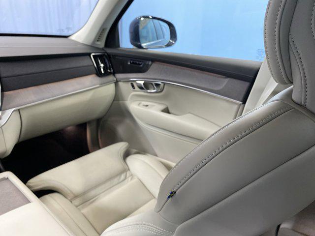 2026 Volvo XC90 B6 Ultra 7-Seater