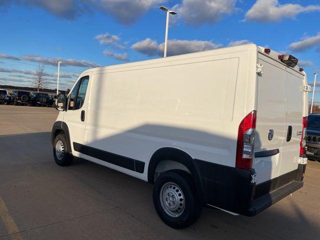 2025 RAM ProMaster 2500 Cargo Van Tradesman Low Roof 136 WB w/Pass Seat 2025 RAM ProMaster 2500 Cargo Van Tradesman Low Roof 136 WB w/Pass Seat