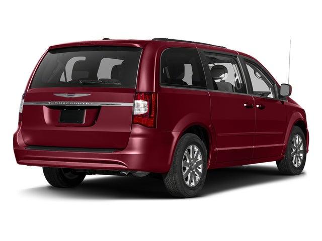 2016 Chrysler Town and Country Touring 2016 Chrysler Town and Country Touring