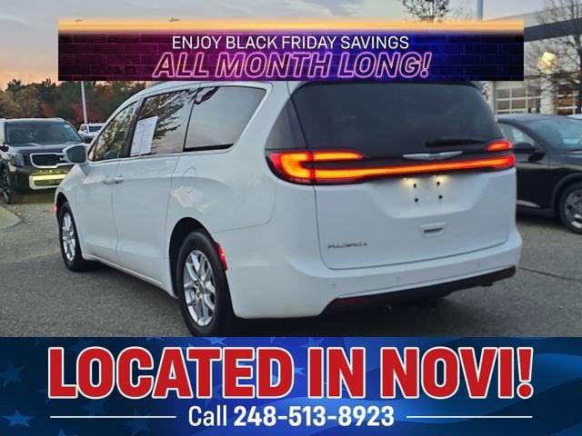 2022 Chrysler Pacifica Touring L 2022 Chrysler Pacifica Touring L