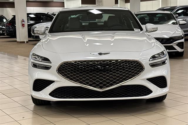 2025 Genesis G70 2.5T RWD