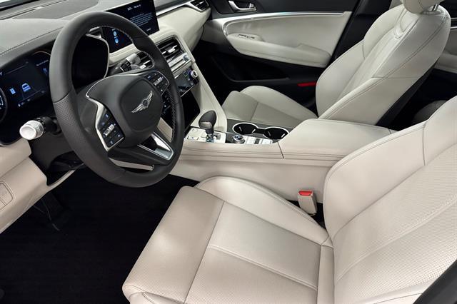 2025 Genesis G70 2.5T RWD