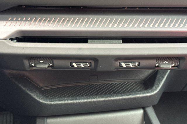 2025 BMW Coupe xDrive