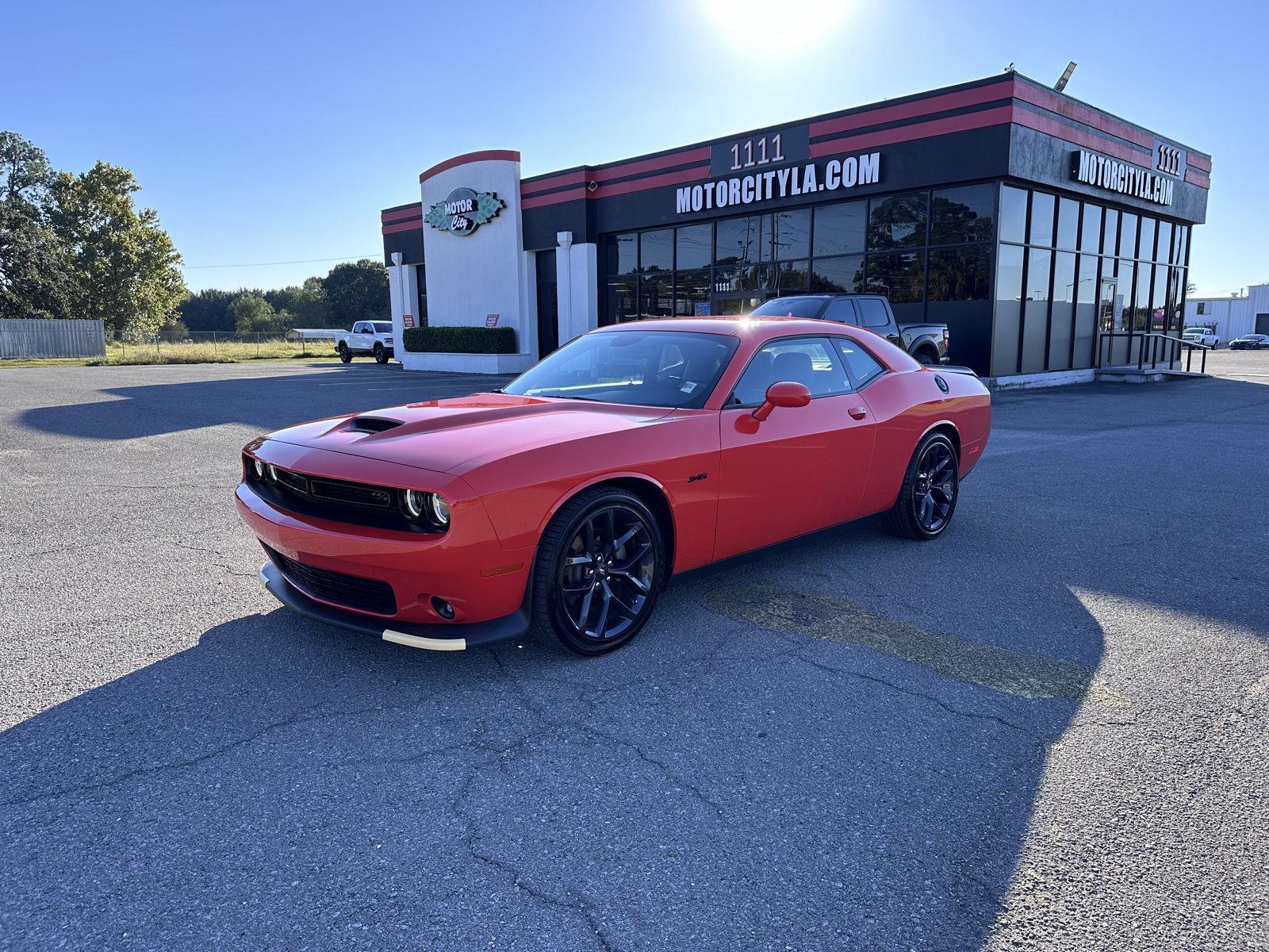 2023 Dodge Challenger R/T's photo