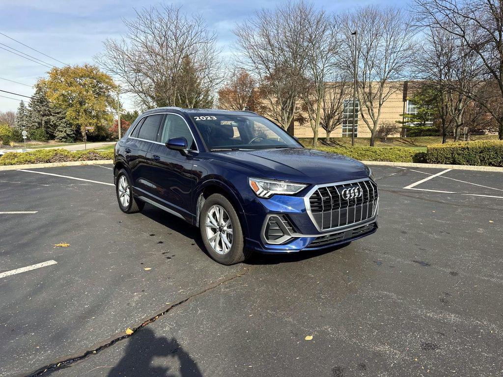 /2023 Audi Q3