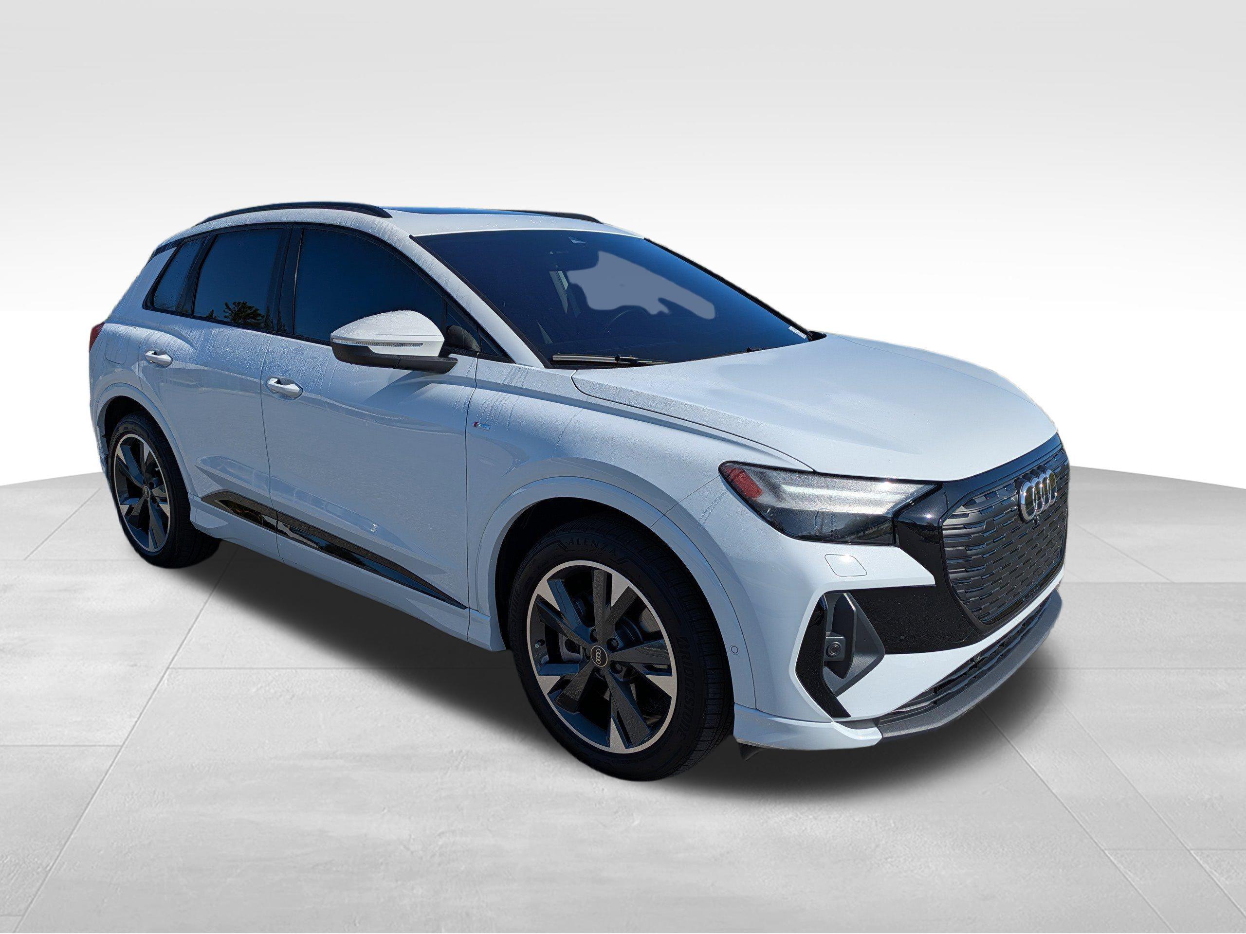 2024 Audi Q4 e-tron Prestige's photo