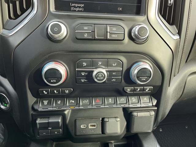 2022 GMC Sierra 2500HD 4WD Crew Cab Standard Bed AT4