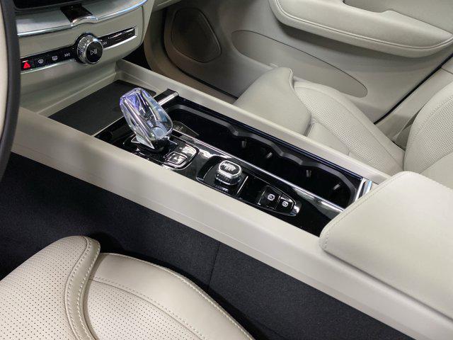 2026 Volvo XC60 Plug-In Hybrid T8 Ultra