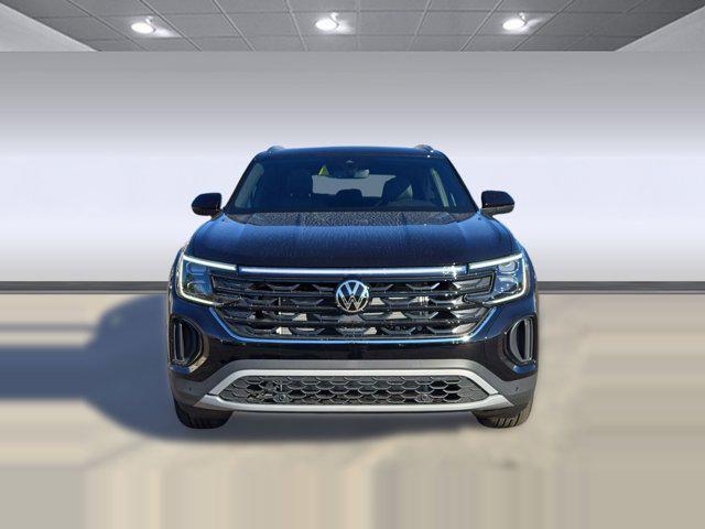 2026 Volkswagen Atlas Cross Sport SE with Technology