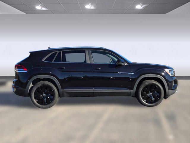 2026 Volkswagen Atlas Cross Sport SE with Technology