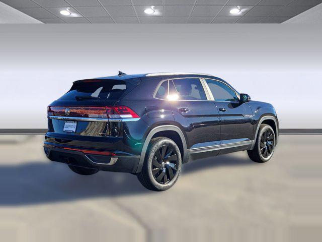 2026 Volkswagen Atlas Cross Sport SE with Technology