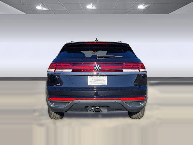 2026 Volkswagen Atlas Cross Sport SE with Technology