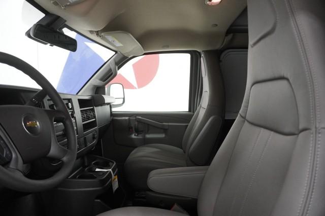2025 Chevrolet Express Cargo Van RWD 2500 Regular Wheelbase WT