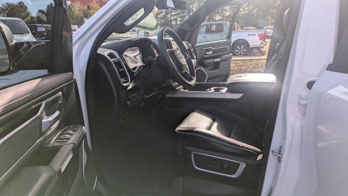 2019 Ram 1500 Laramie Crew Cab 4x4 5'7" Box