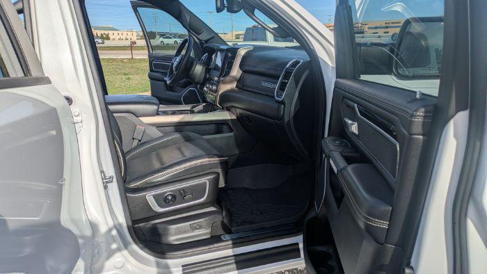 2019 Ram 1500 Laramie Crew Cab 4x4 5'7" Box