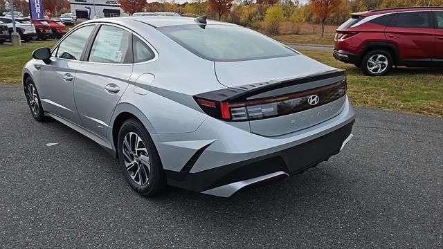 2026 Hyundai Sonata Hybrid Blue