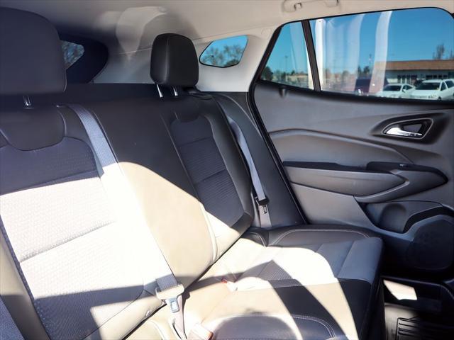 2025 Chevrolet Trax FWD LT