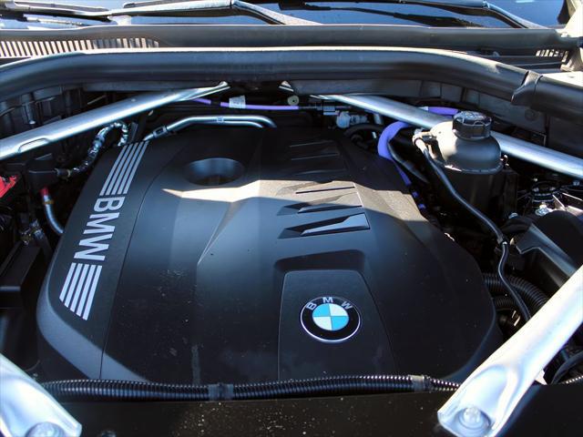 2025 BMW X6 xDrive40i