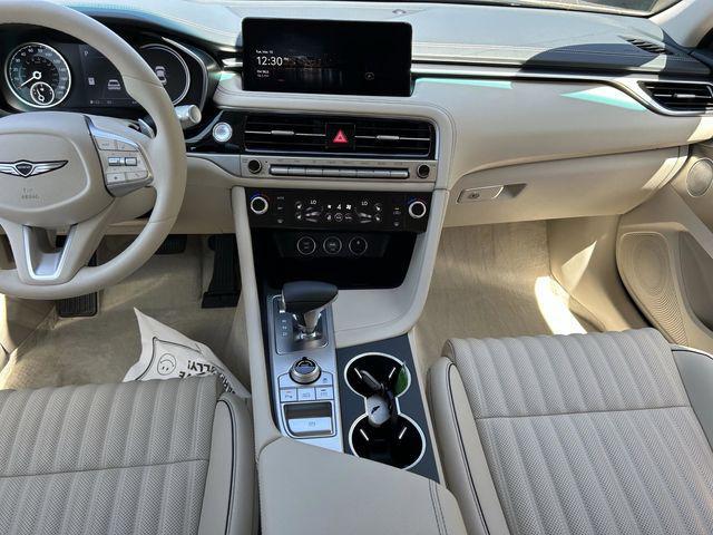 2026 Genesis G70 2.5T RWD Prestige