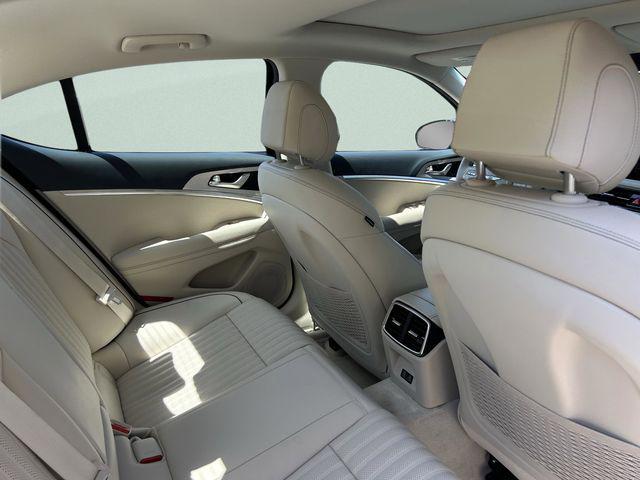 2026 Genesis G70 2.5T RWD Prestige