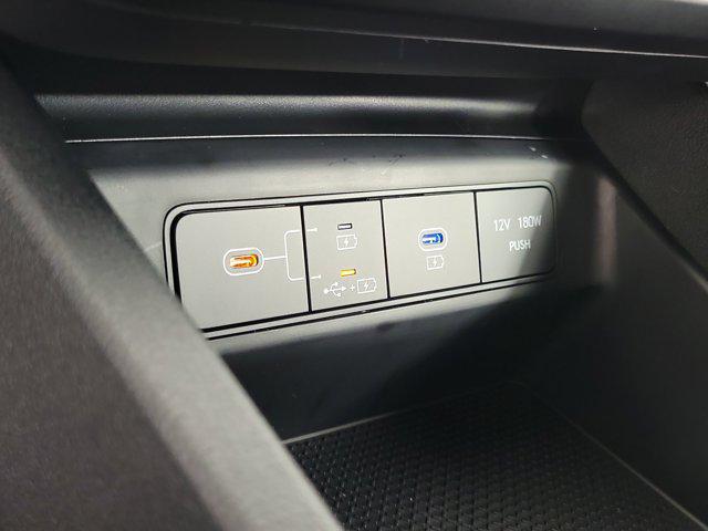 2026 Hyundai Santa Cruz SE