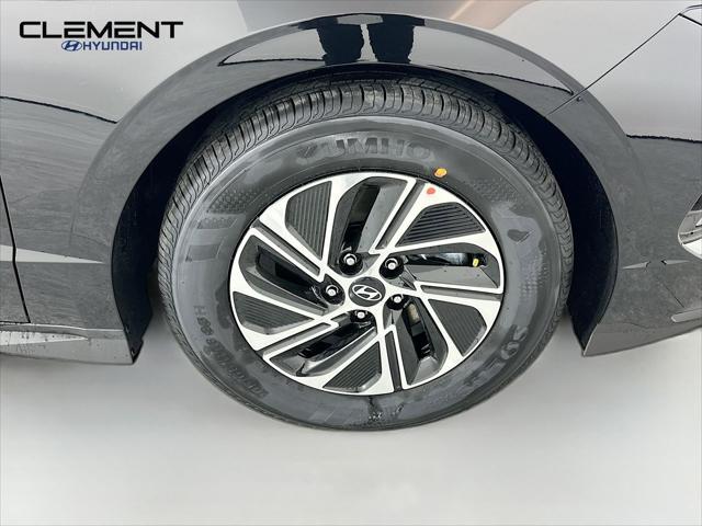 2026 Hyundai Sonata Hybrid Blue