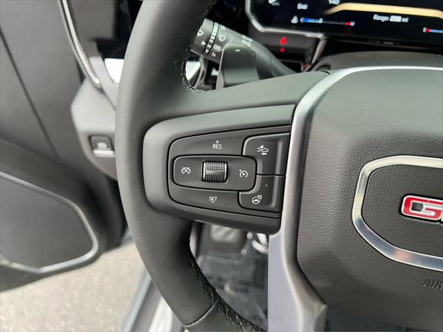 2026 GMC Sierra 1500 Crew Cab, Standard Bed, SLT, 4WD