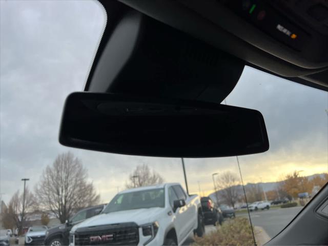2026 GMC Sierra 1500 Crew Cab, Standard Bed, SLT, 4WD