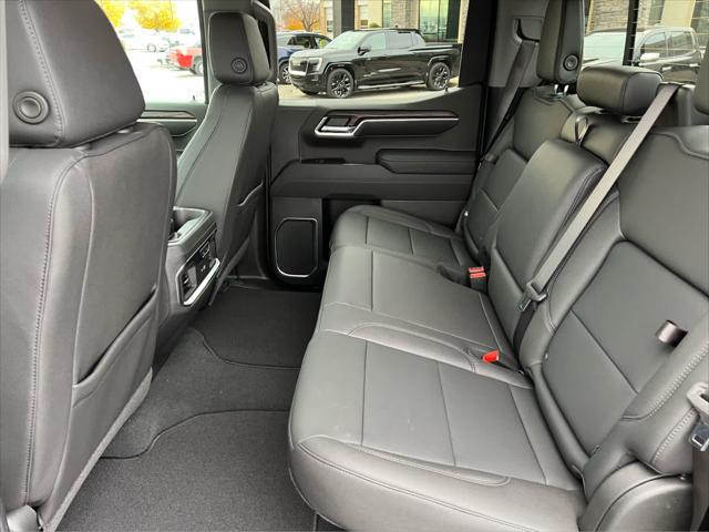 2026 GMC Sierra 1500 Crew Cab, Standard Bed, SLT, 4WD