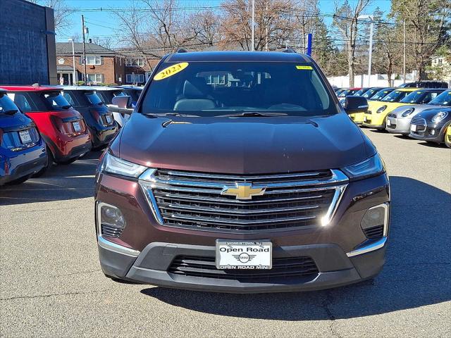 2023 Chevrolet Traverse AWD LT Leather