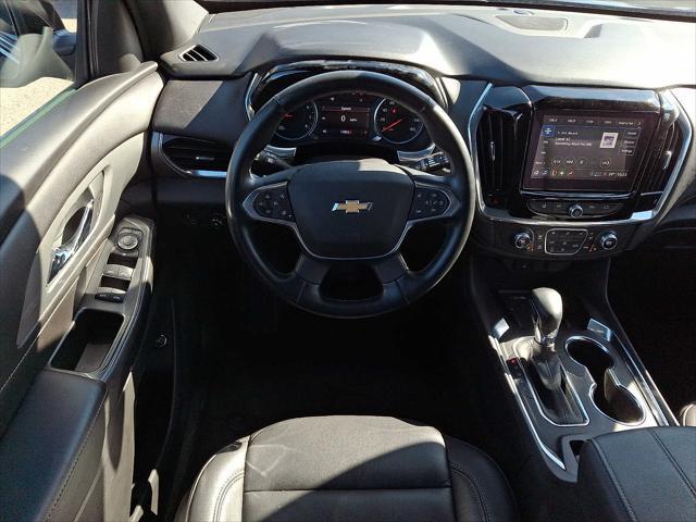 2023 Chevrolet Traverse AWD LT Leather