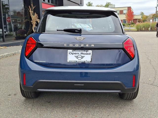 2025 MINI Hardtop Cooper