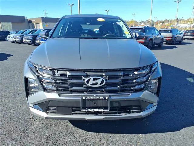 2025 Hyundai Tucson SE