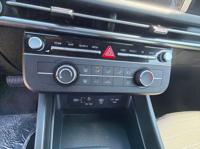2026 Hyundai Santa Cruz SE
