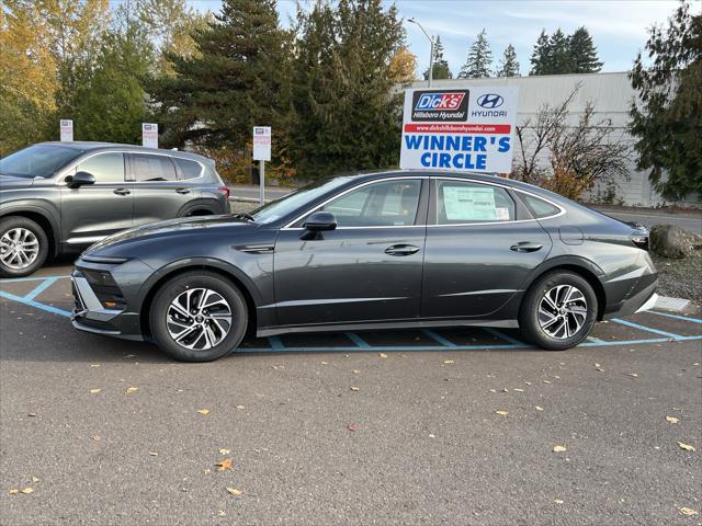 2026 Hyundai Sonata Hybrid Blue