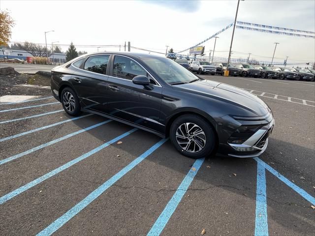2026 Hyundai Sonata Hybrid Blue
