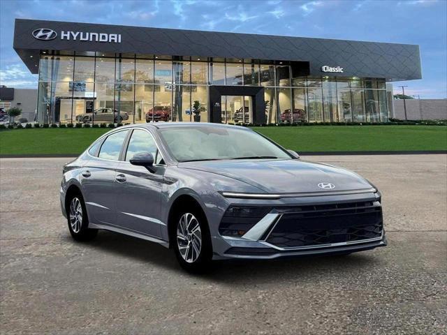 2026 Hyundai Sonata Hybrid Blue