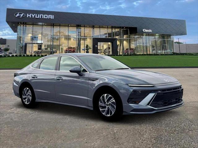 2026 Hyundai Sonata Hybrid Blue