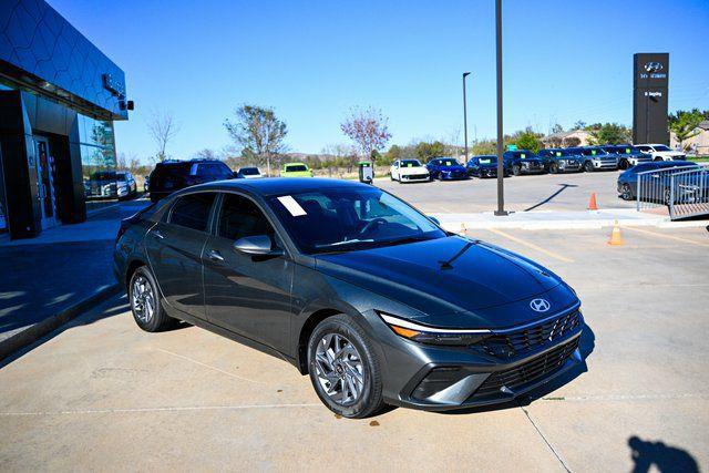 2026 Hyundai Elantra Hybrid Blue