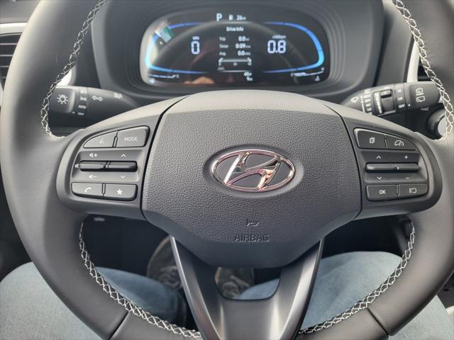 2026 Hyundai Venue SEL w/Two-Tone Roof