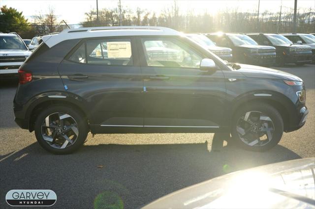 2026 Hyundai Venue SEL w/Two-Tone Roof