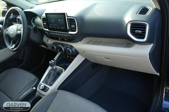 2026 Hyundai Venue SEL w/Two-Tone Roof