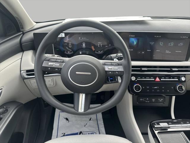 2026 Hyundai Tucson Hybrid SEL