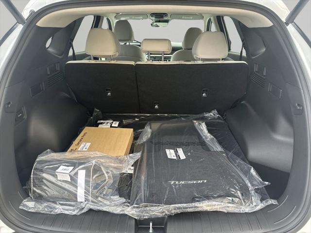2026 Hyundai Tucson Hybrid SEL